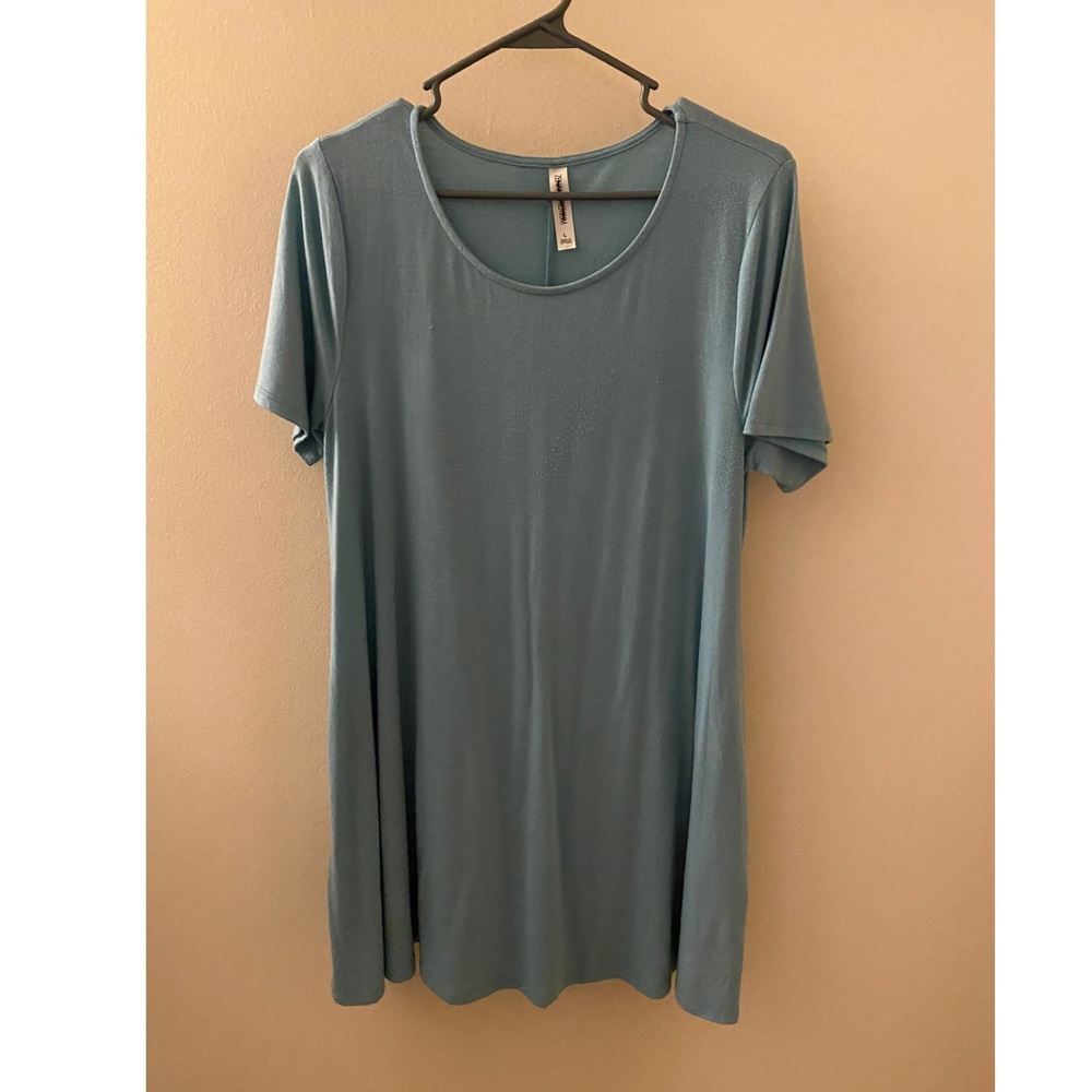 Light blue dress with pockets
